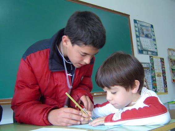 Es necesario que, a pesar de la cooperaci&oacute;n con los compa&ntilde;eros, los alumnos sean conscientes de su responsabilidad individual. Fuente: www.escueladeolvega.com 